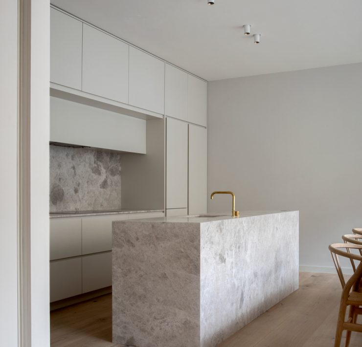 how to have a minimalist kitchen