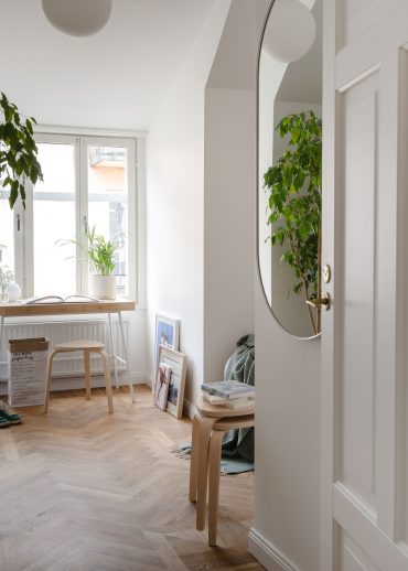Photo inspiration: Curated Maximalism Scandinavian Interior Design Gallery View 34